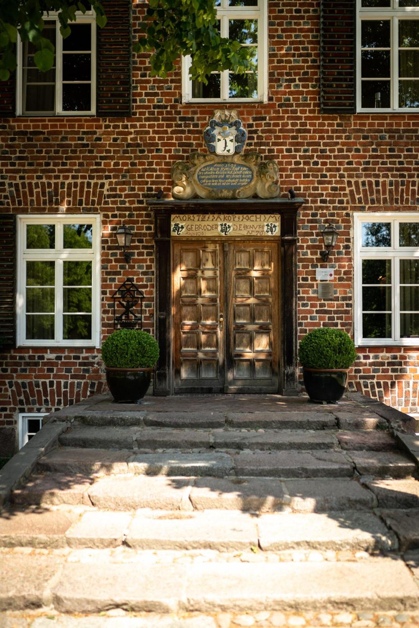 Romantik Hotel Gutshaus Ludorf Dış mekan fotoğraf